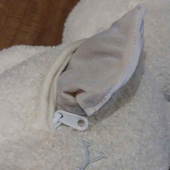 Young Living snuggle bear - Picture 5 of 8